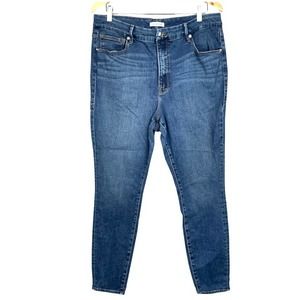 Good American Good Legs Crop Jeans